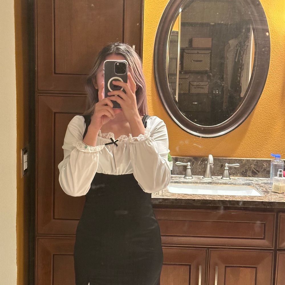 Dress - Picture 2 of 2